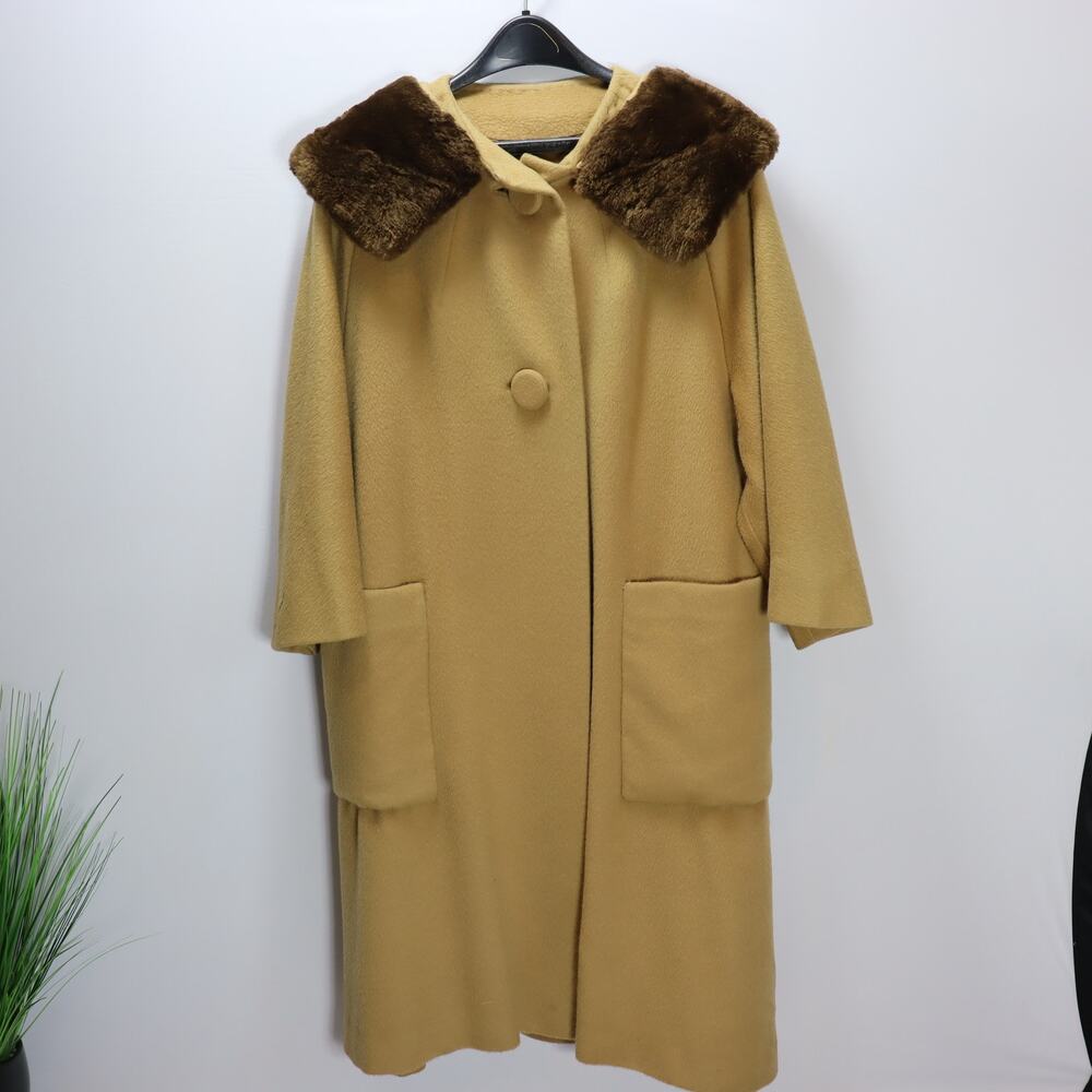 Vintage Forstmann Melrosa Wool Coat Camel Fur Collar Womens Long‎ Coat